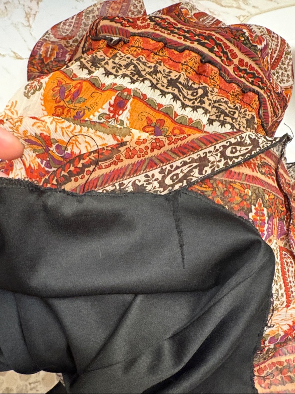 Le Chateau Multicolor Paisley Maxi Dress - Picture 9 of 10